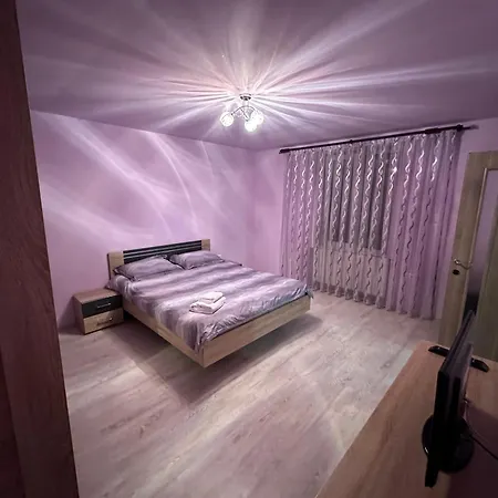Ultracentral 2 *